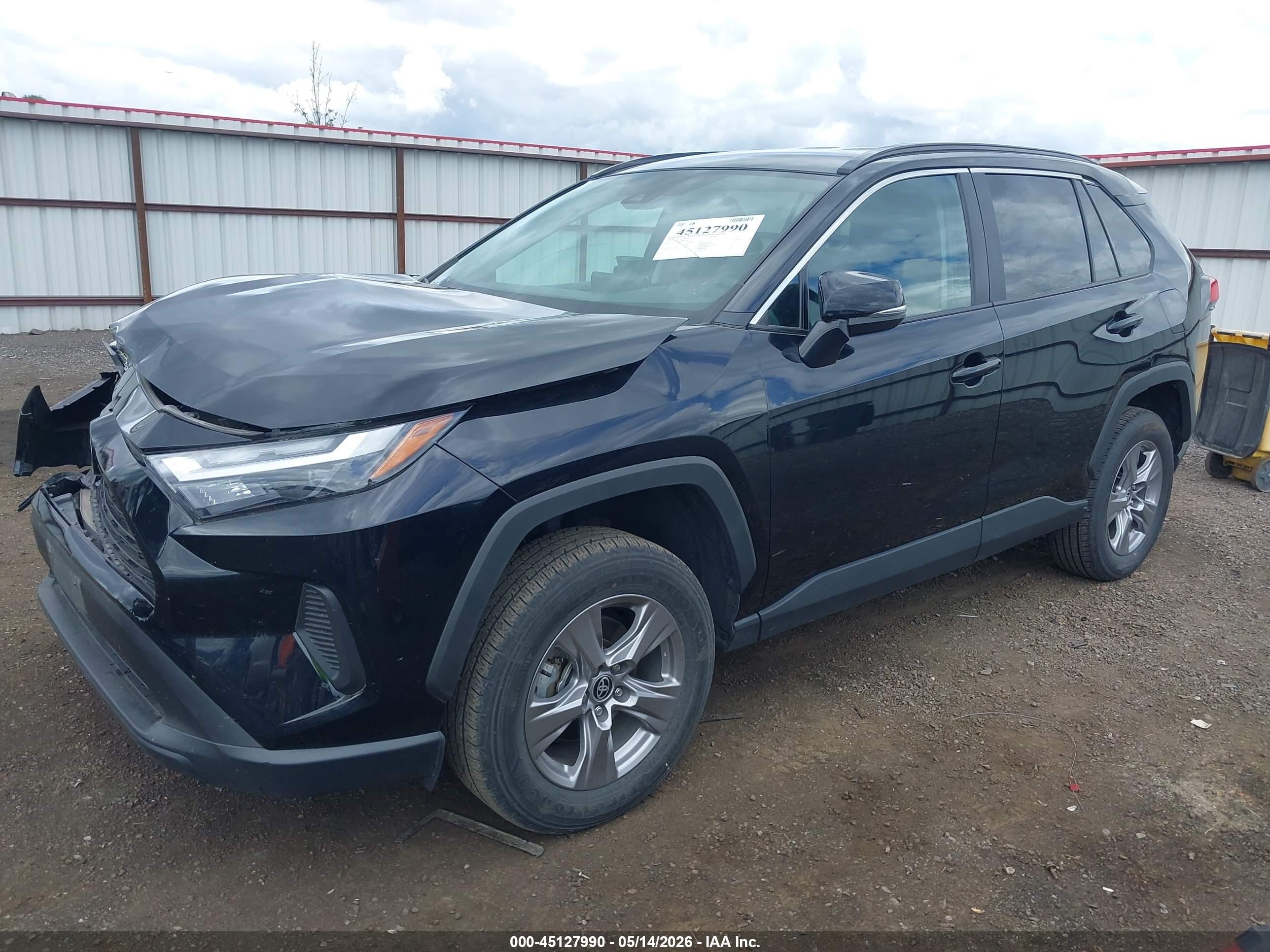 2025 TOYOTA RAV 4 — VIN 2T3W1RFV6SW368454 — photo 2